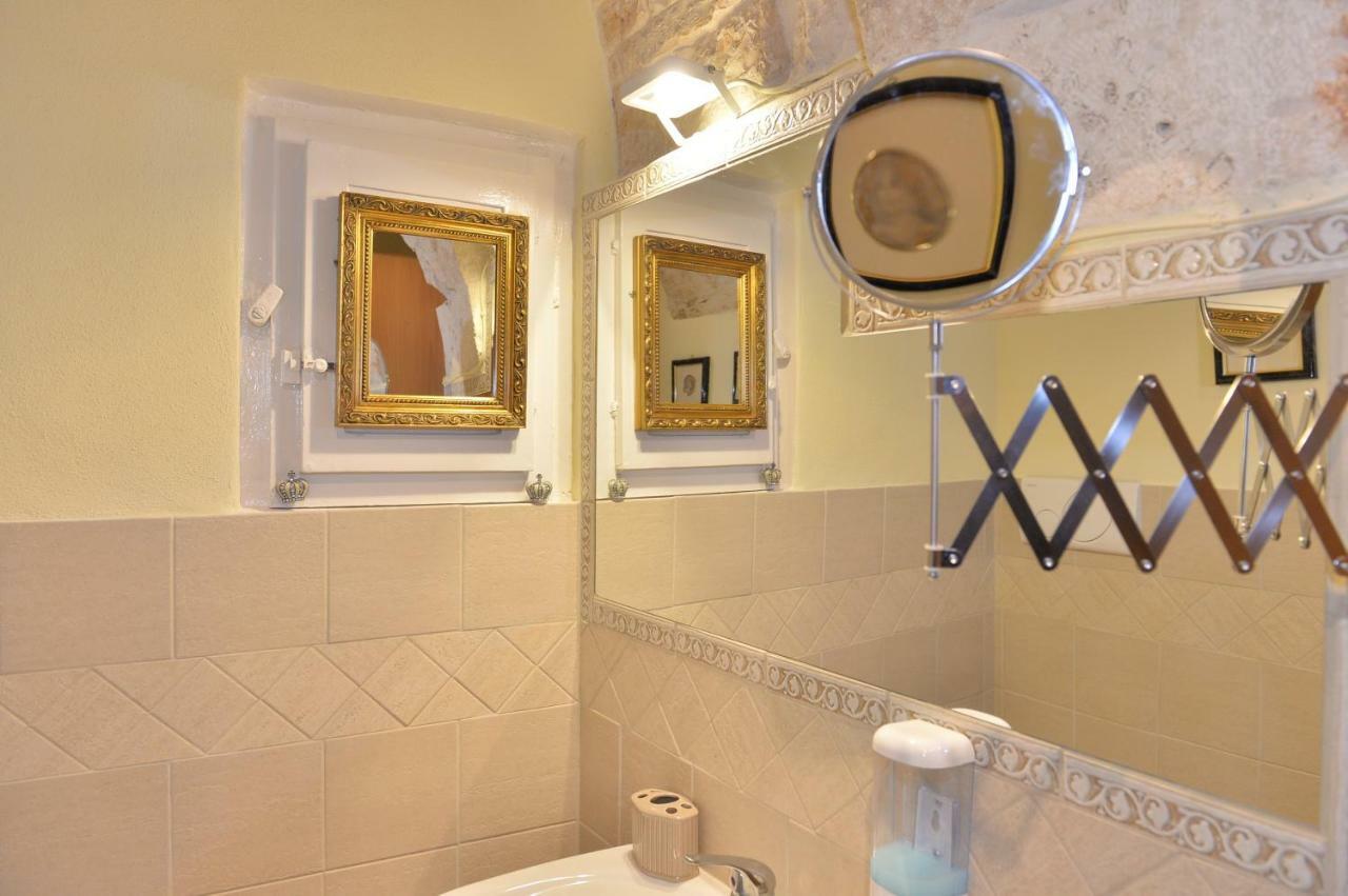 Trulli Del Corso B&B อัลเบโรเบลโล ภายนอก รูปภาพ