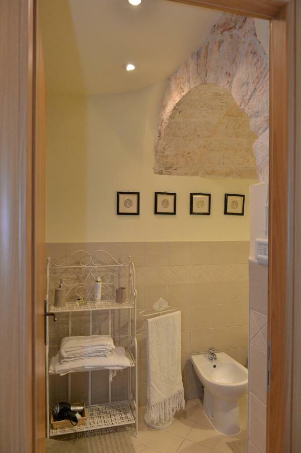 Trulli Del Corso B&B อัลเบโรเบลโล ภายนอก รูปภาพ