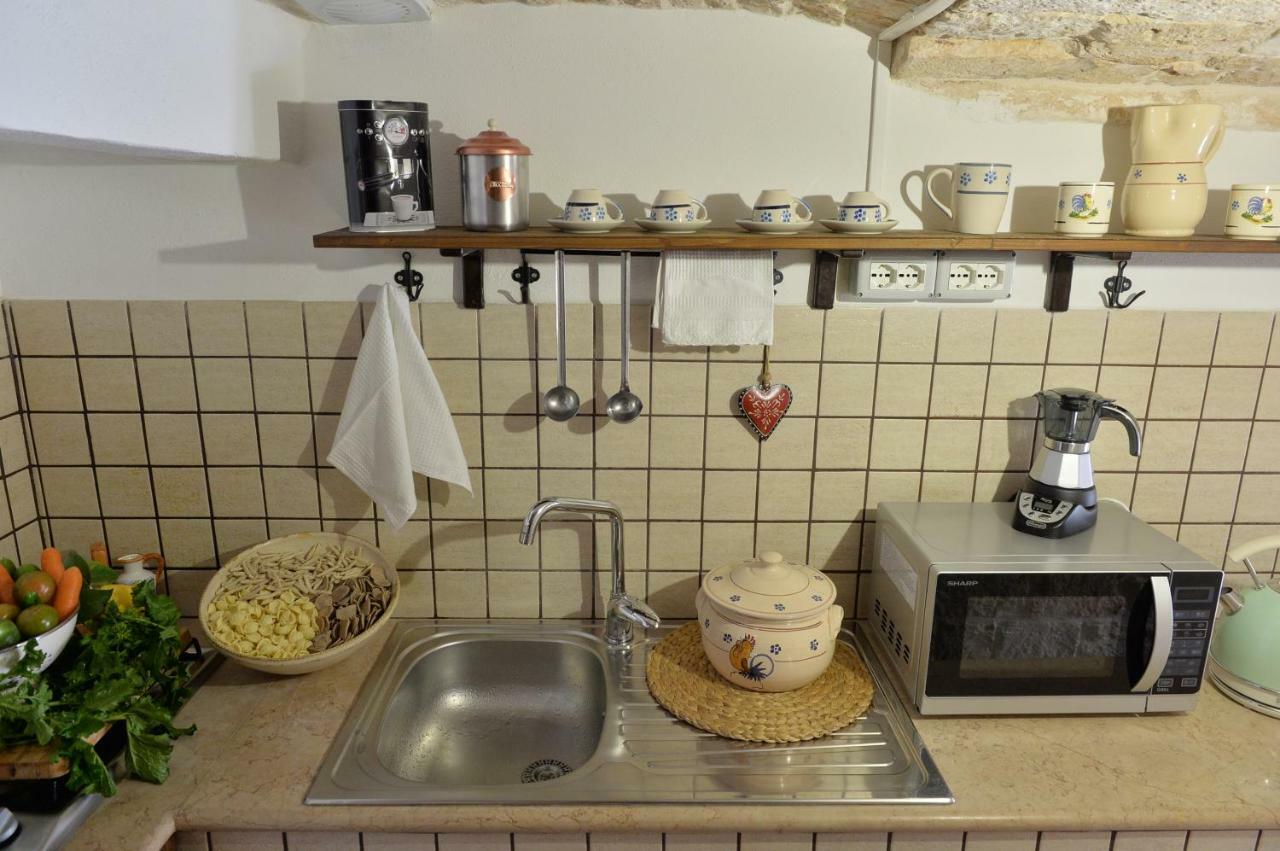 Trulli Del Corso B&B อัลเบโรเบลโล ภายนอก รูปภาพ